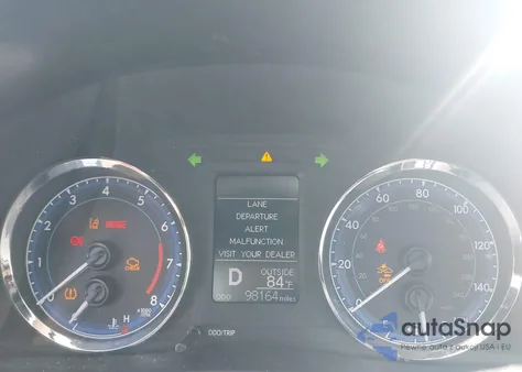 2018 Toyota Corolla Le z USA, uszkodzony, nr VIN 2T1BURHE2JC103476